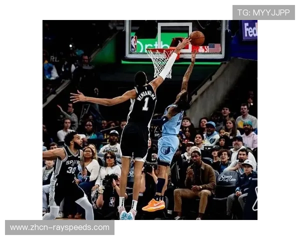 文班亚马护框表现，马刺内线闸机作用凸显